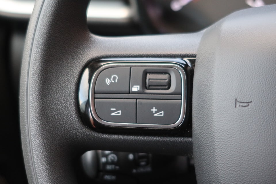 Citroën C3 1,2 PureTech 83 Shine 5d