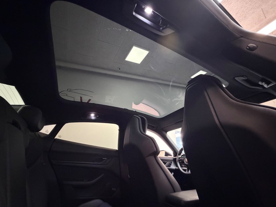 Porsche Taycan 4S Performance+ 4d