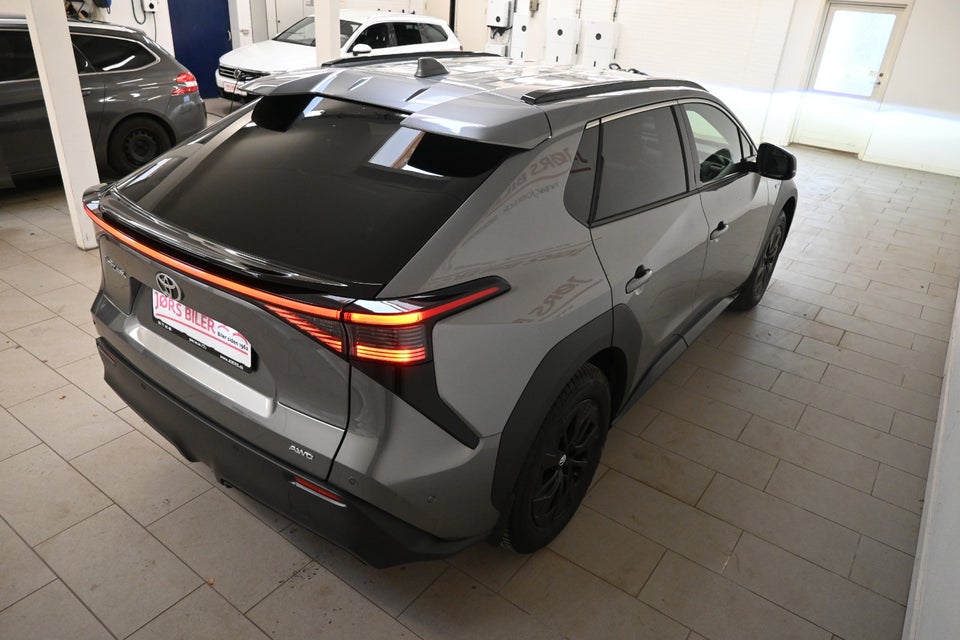 Toyota bZ4X Executive AWD 5d