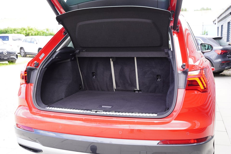 Audi Q3 35 TFSi Advanced Prestige S-tr. 5d
