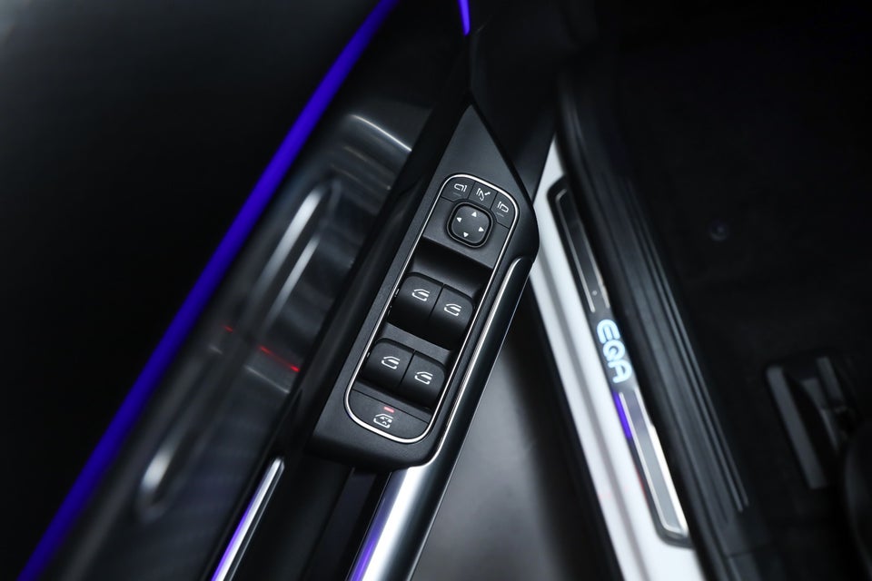 Mercedes EQA350 Progressive 4Matic 5d