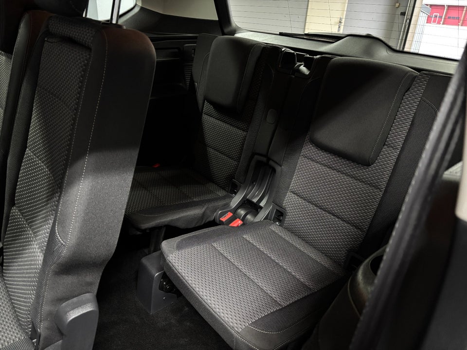 VW Touran 1,6 TDi 115 Comfortline DSG 7prs 5d