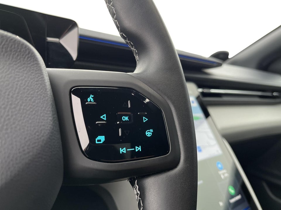 Ford Capri 77 Premium Extended Range 5d