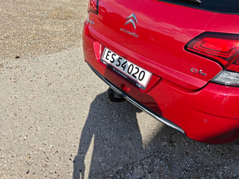 Citroën C4 1,6 BlueHDi 100 Feel Complet 5d