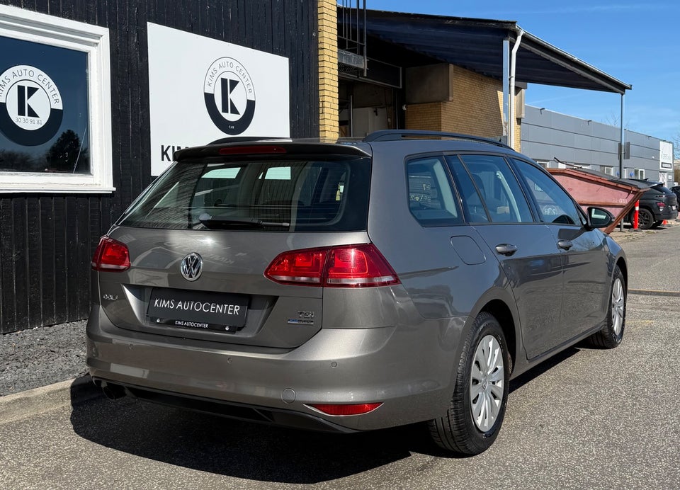VW Golf VII 1,2 TSi 105 Trendline Variant BMT 5d