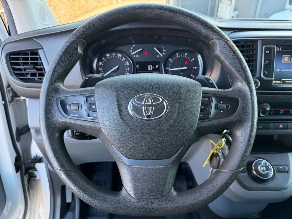 Toyota ProAce 2,0 D 120 Long Comfort Master aut. 5d