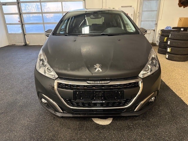 Peugeot 208 1,6 BlueHDi 100 Desire Sky 5d
