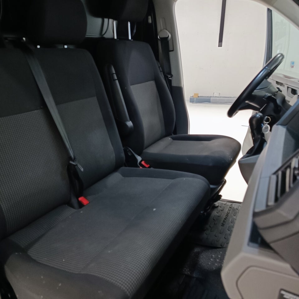 VW Transporter 2,0 TDi 204 Kassevogn DSG lang