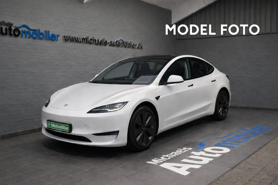 Tesla Model 3 Long Range AWD 4d
