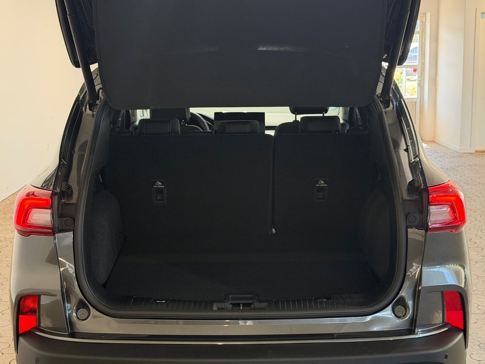 Ford Kuga 2,5 PHEV Active X CVT 5d