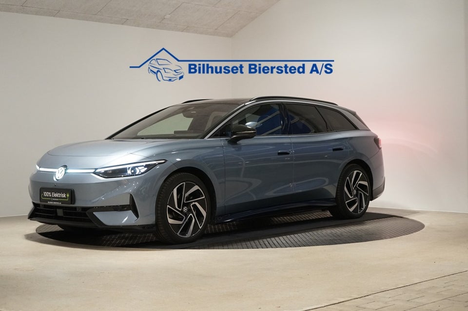 VW ID.7 77 Style+ Tourer 5d