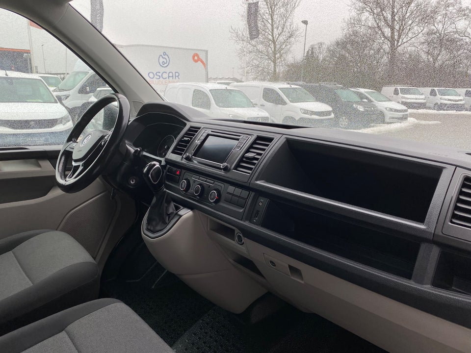 VW Transporter 2,0 TDi 150 Mandskabsvogn DSG