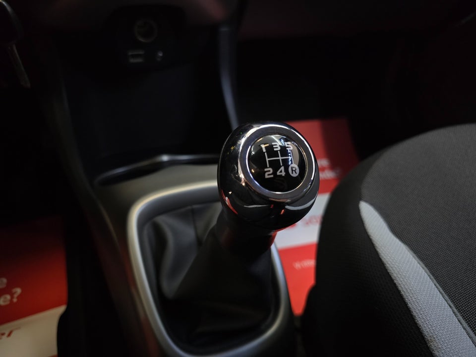 Toyota Aygo 1,0 VVT-i x-play 5d