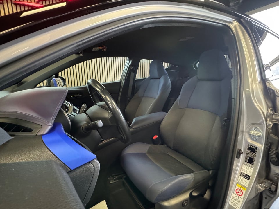 Toyota C-HR 1,8 Hybrid C-ULT CVT 5d