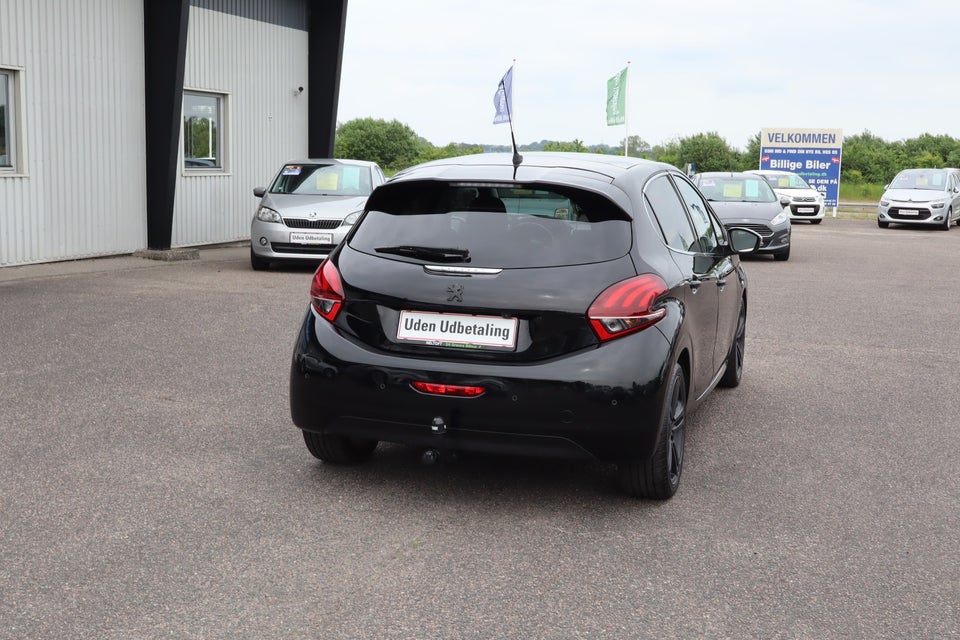 Peugeot 208 1,5 BlueHDi 100 Allure Sky 5d