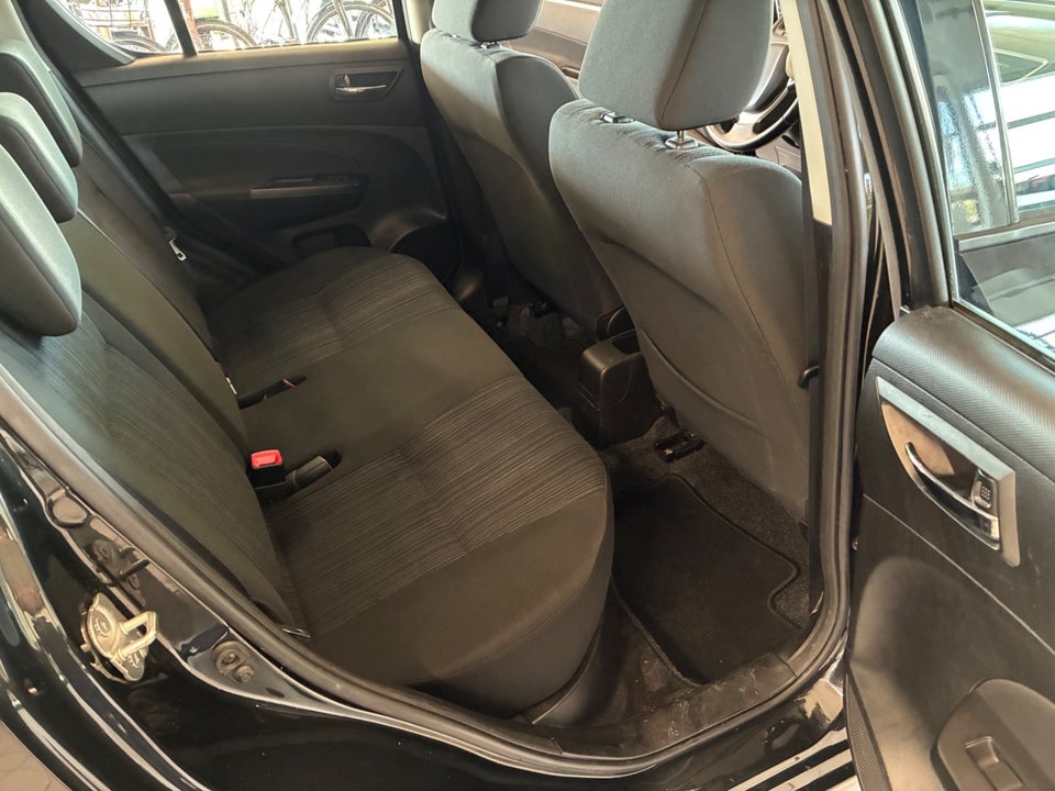 Suzuki Swift 1,2 Dualjet Style 5d