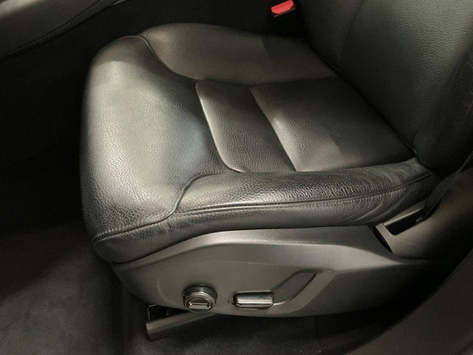 Volvo XC90 2,0 T8 ReCharge R-Design aut. AWD 7prs 5d