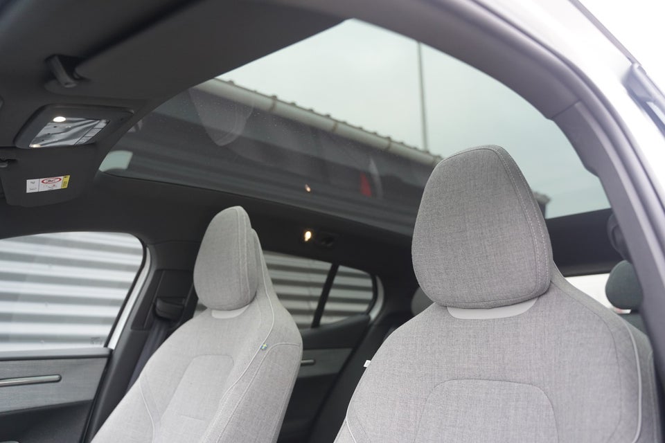 Volvo EX30 Extended Range Ultra 5d