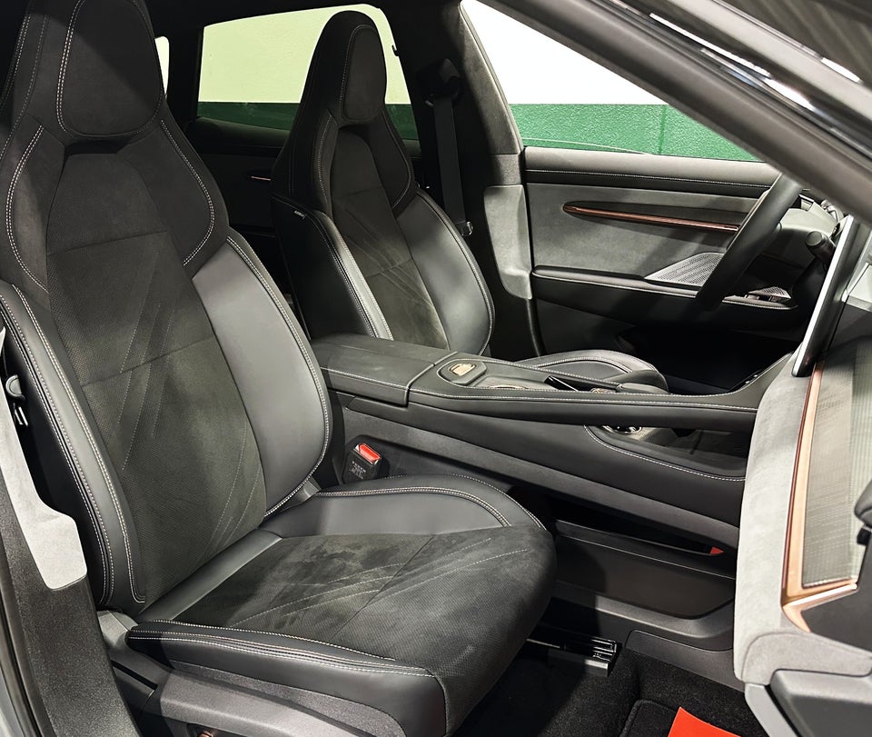 Zeekr 001 Privilege AWD 5d
