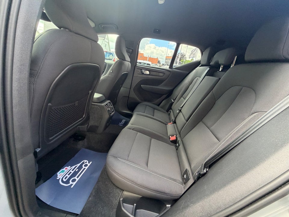 Volvo EX40 Extended Range Core 5d
