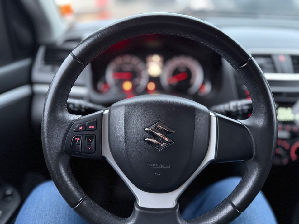 Suzuki Swift 1,2 Dualjet 5d