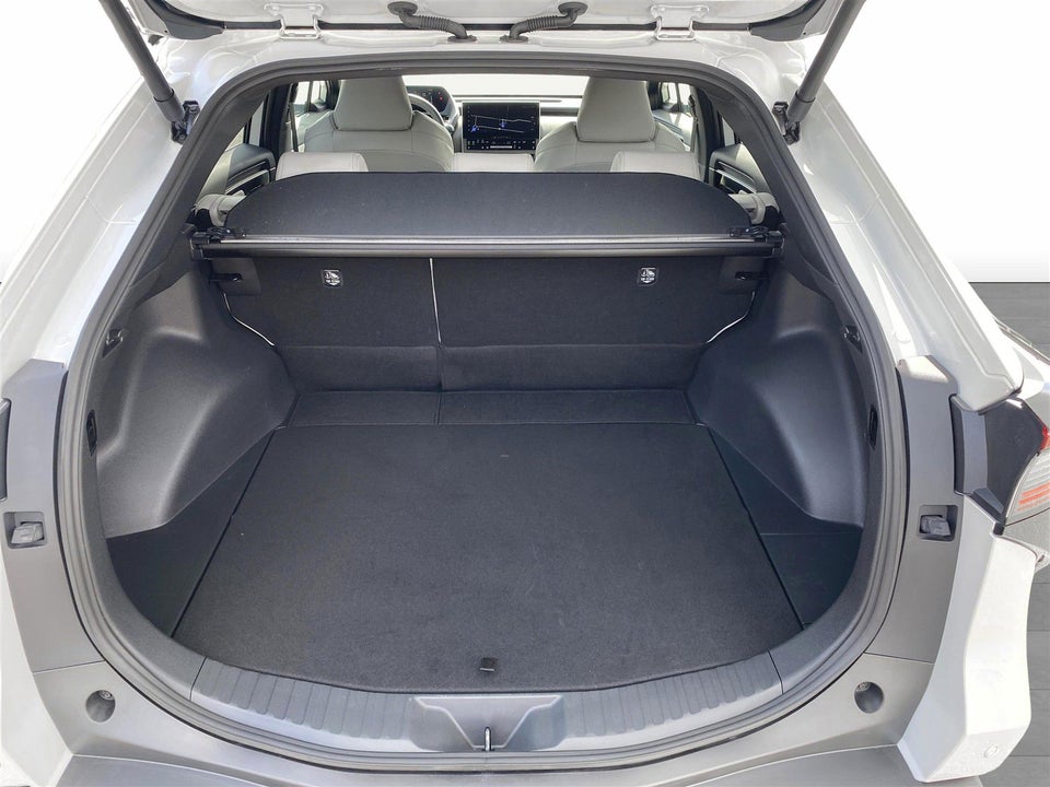 Toyota bZ4X Executive 5d