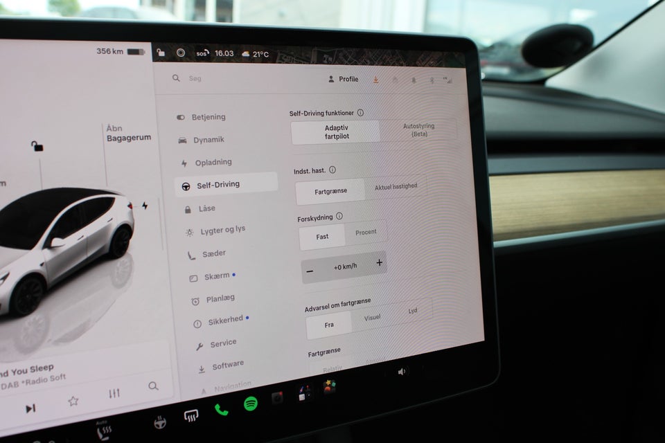 Tesla Model Y Long Range AWD 5d