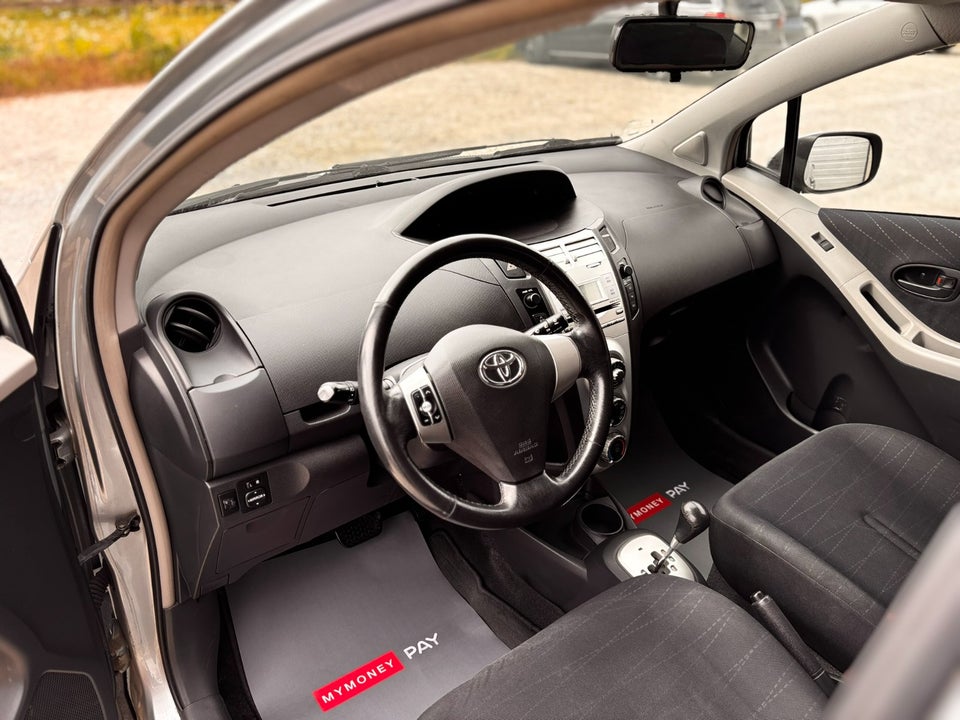 Toyota Yaris 1,3 Luna M/M 5d