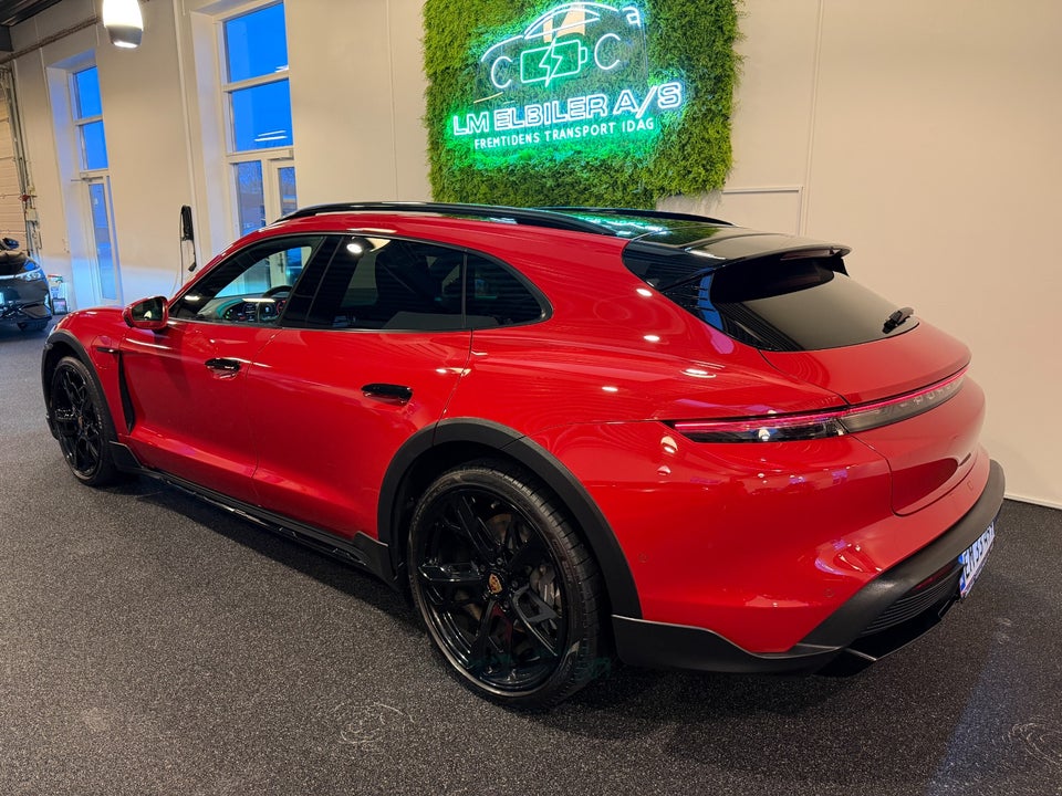 Porsche Taycan 4 Performance+ Cross Turismo 5d