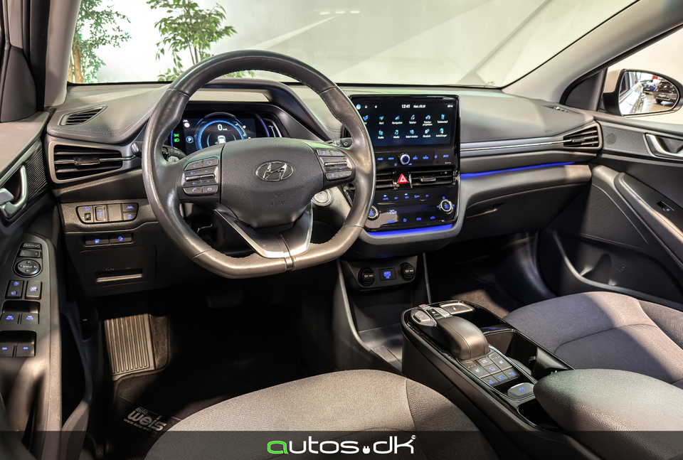 Hyundai Ioniq 40 EV Premium 5d