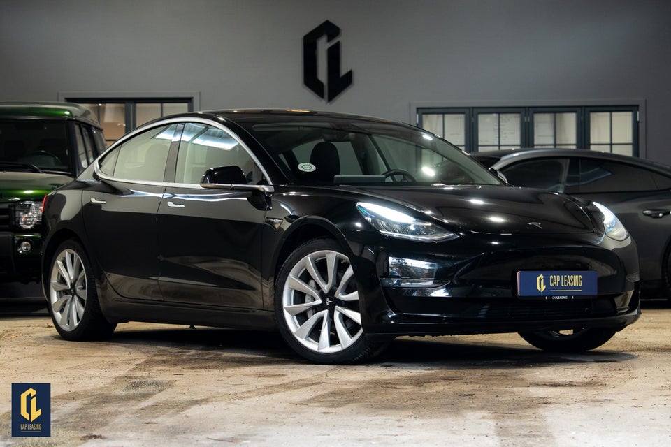 Tesla Model 3 Long Range AWD 4d