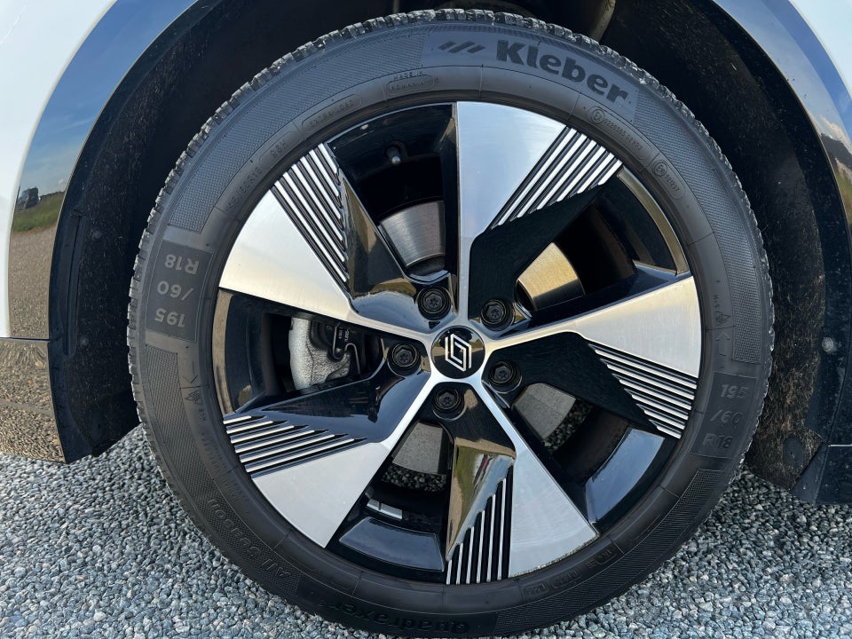 Renault Megane E-Tech 60 Equilibre 5d