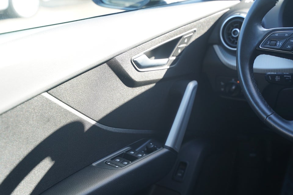 Audi Q2 35 TFSi Prestige S-tr. 5d