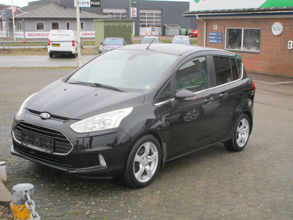 Ford B-MAX 1,0 SCTi 100 Titanium 5d