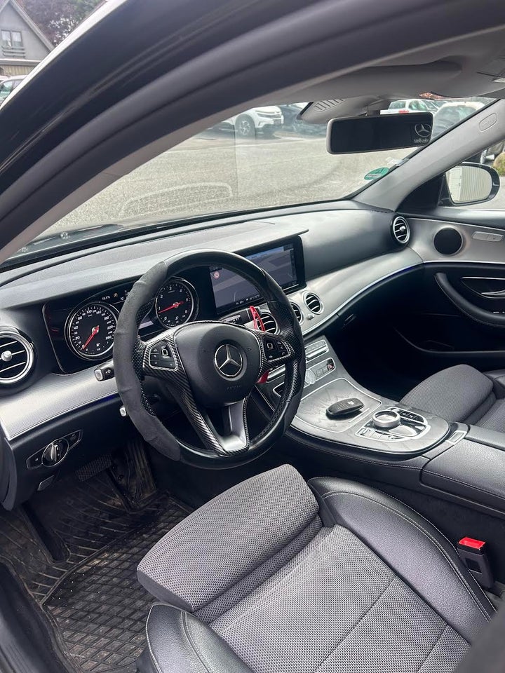 Mercedes E220 d 2,0 AMG Line stc. aut. 5d