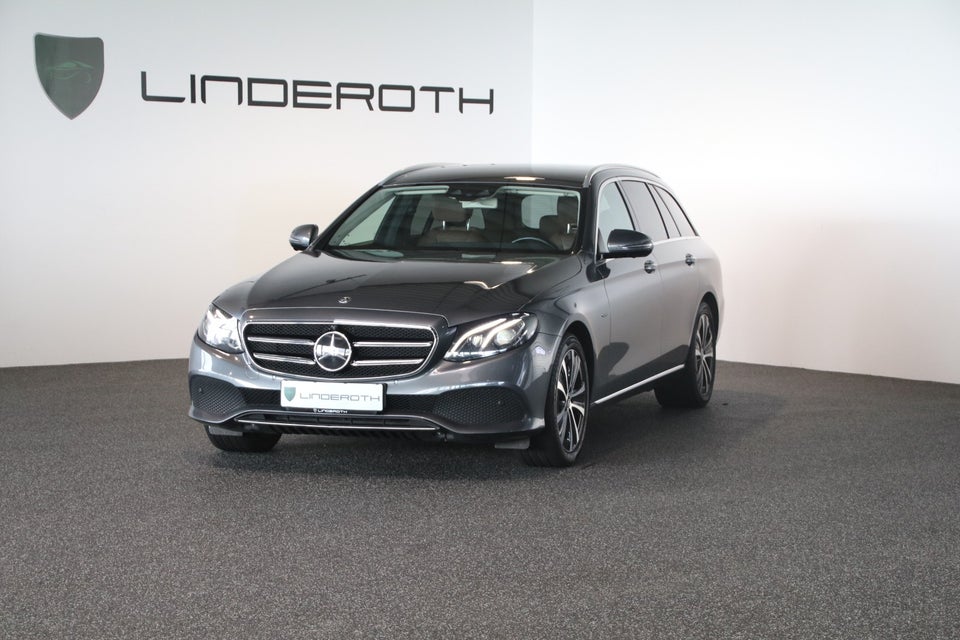 Mercedes E300 de 2,0 Avantgarde stc. aut. 5d
