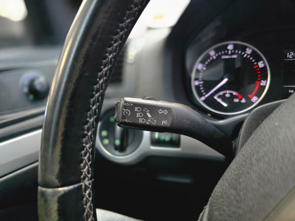 Skoda Octavia 1,4 TSi 122 Elegance Combi 5d