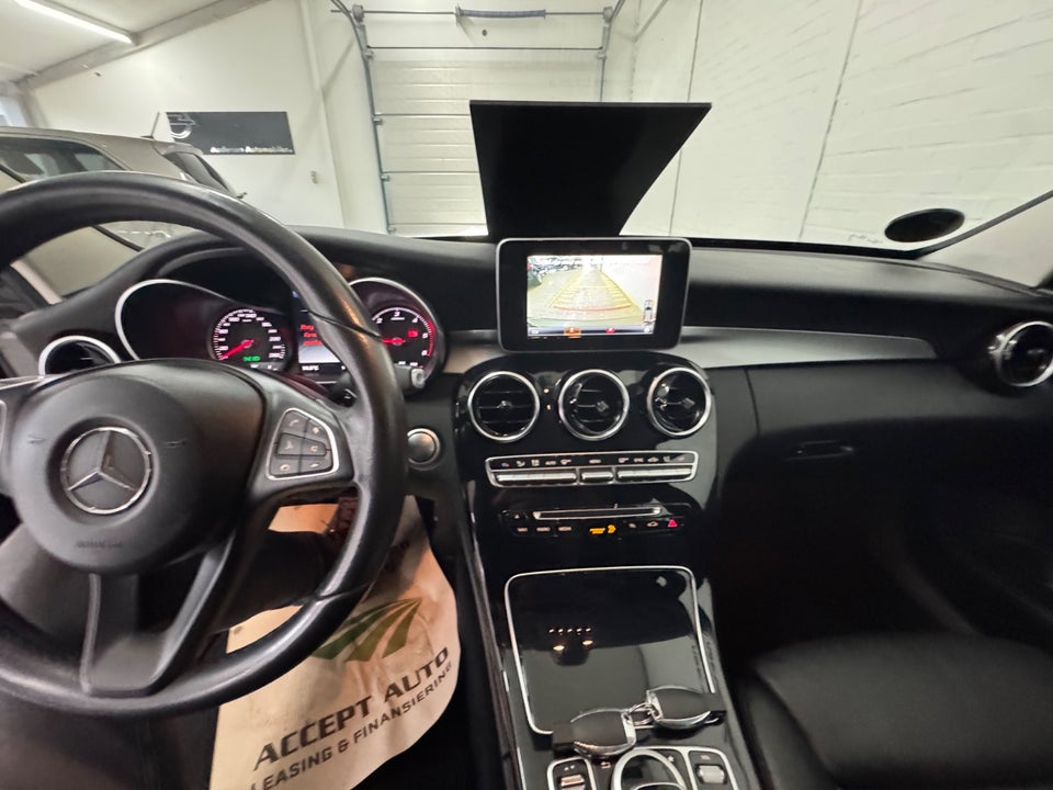 Mercedes C220 d 2,2 AMG Line stc. aut. 5d