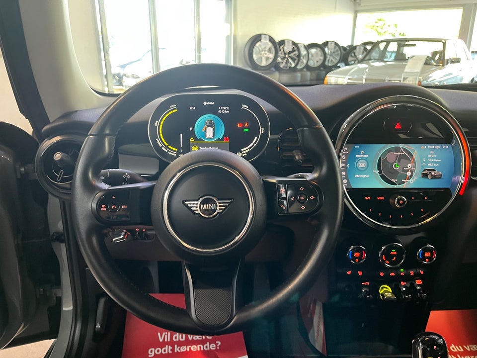MINI Cooper SE Classic Trim 3d