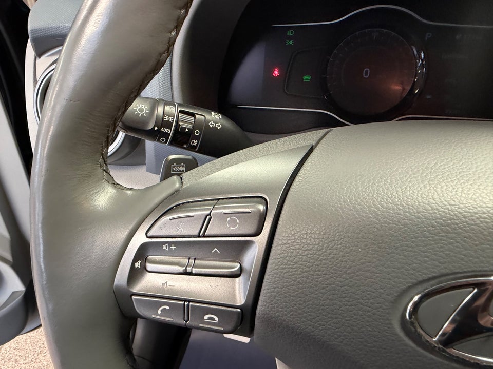 Hyundai Kona 64 EV Premium 5d