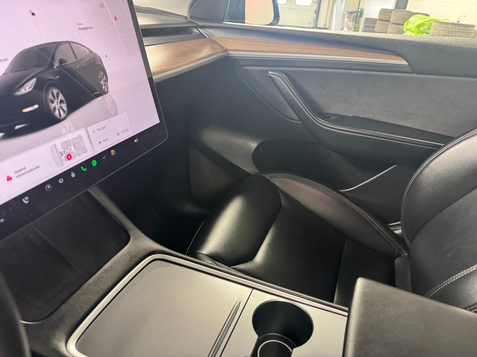 Tesla Model Y Long Range AWD 5d