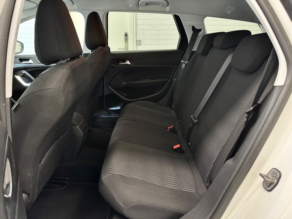 Peugeot 308 1,6 BlueHDi 120 Style SW 5d