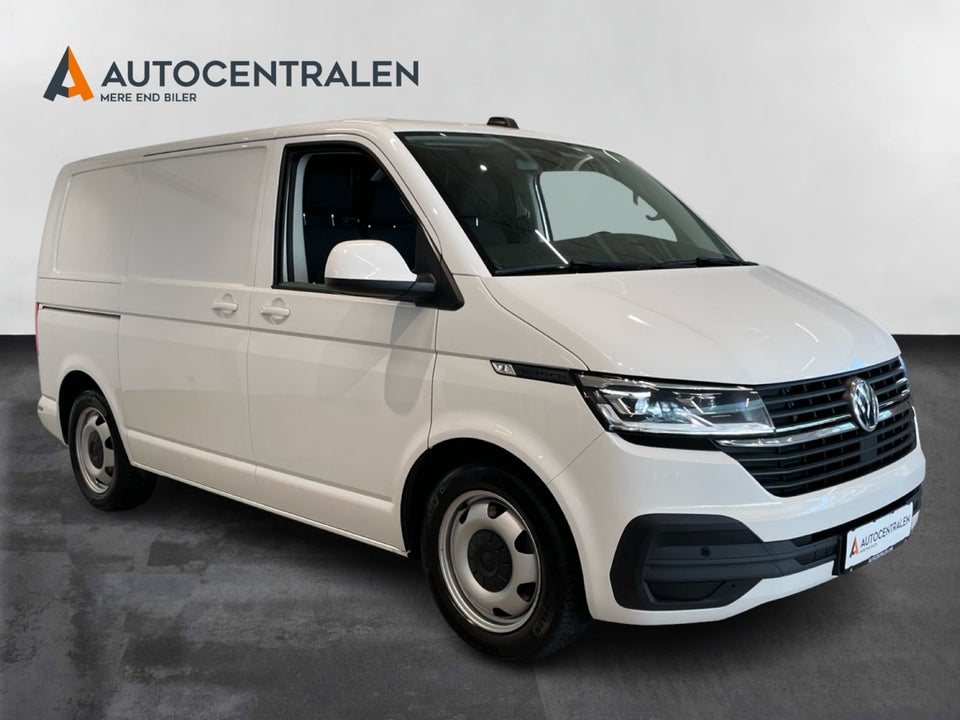 VW Transporter 2,0 TDi 204 Kassevogn DSG kort