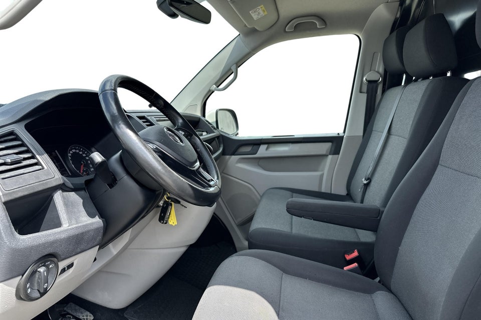 VW Transporter 2,0 TDi 150 Kassevogn DSG lang