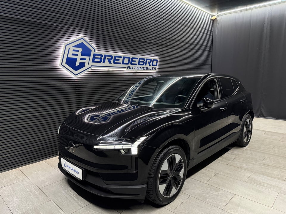 Volvo EX30 Standard Range Core 5d