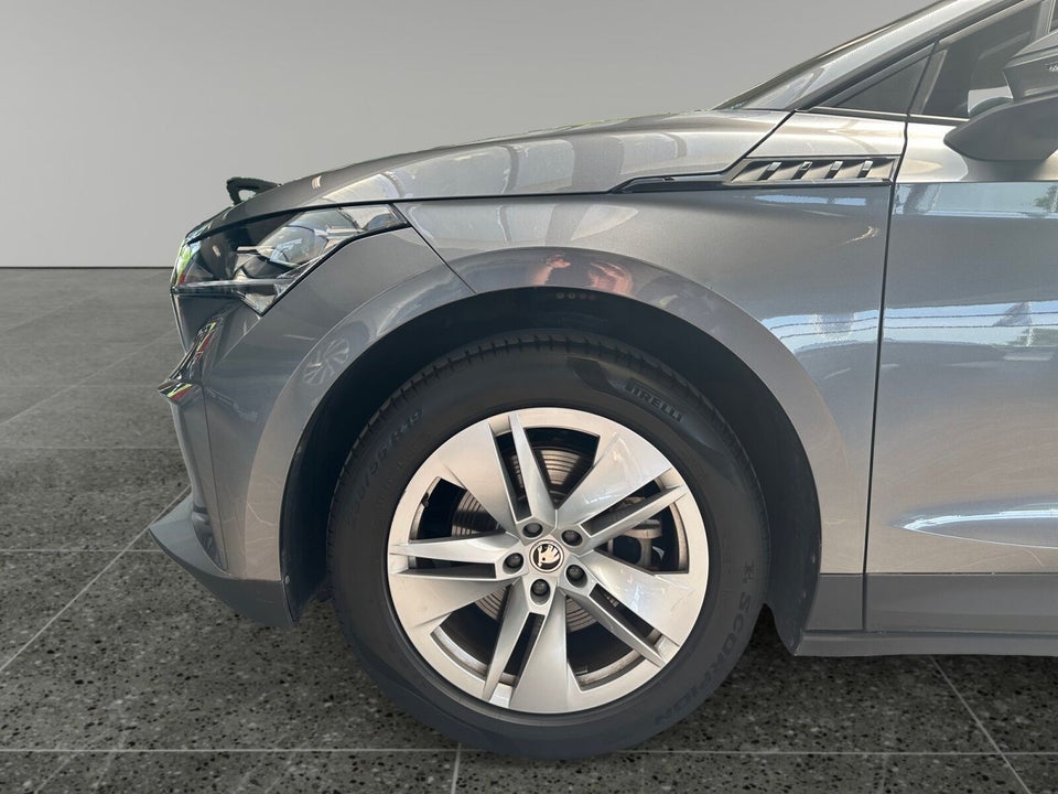 Skoda Enyaq 60 iV Plus 5d