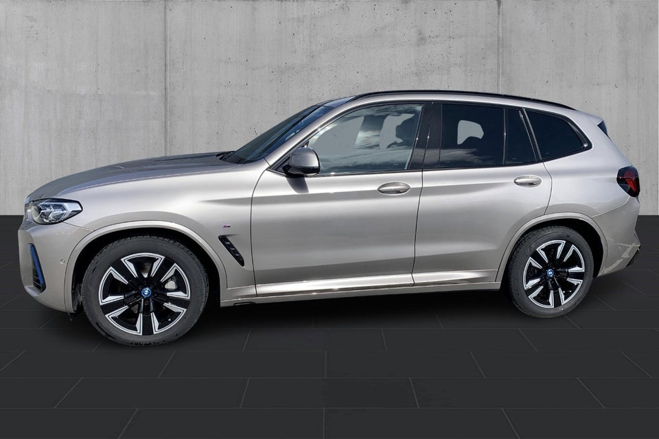 BMW iX3 Charged M-Sport 5d