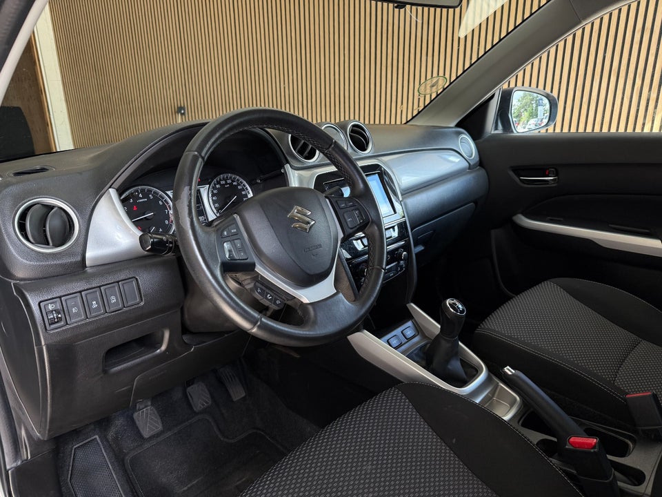 Suzuki Vitara 1,6 Active 5d