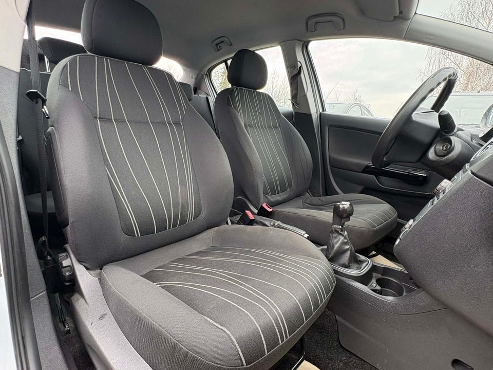 Opel Corsa 1,0 12V Edition 5d