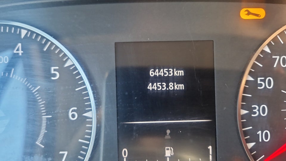 Renault Master IV T33 2,3 dCi 135 L2H2 Kassevogn